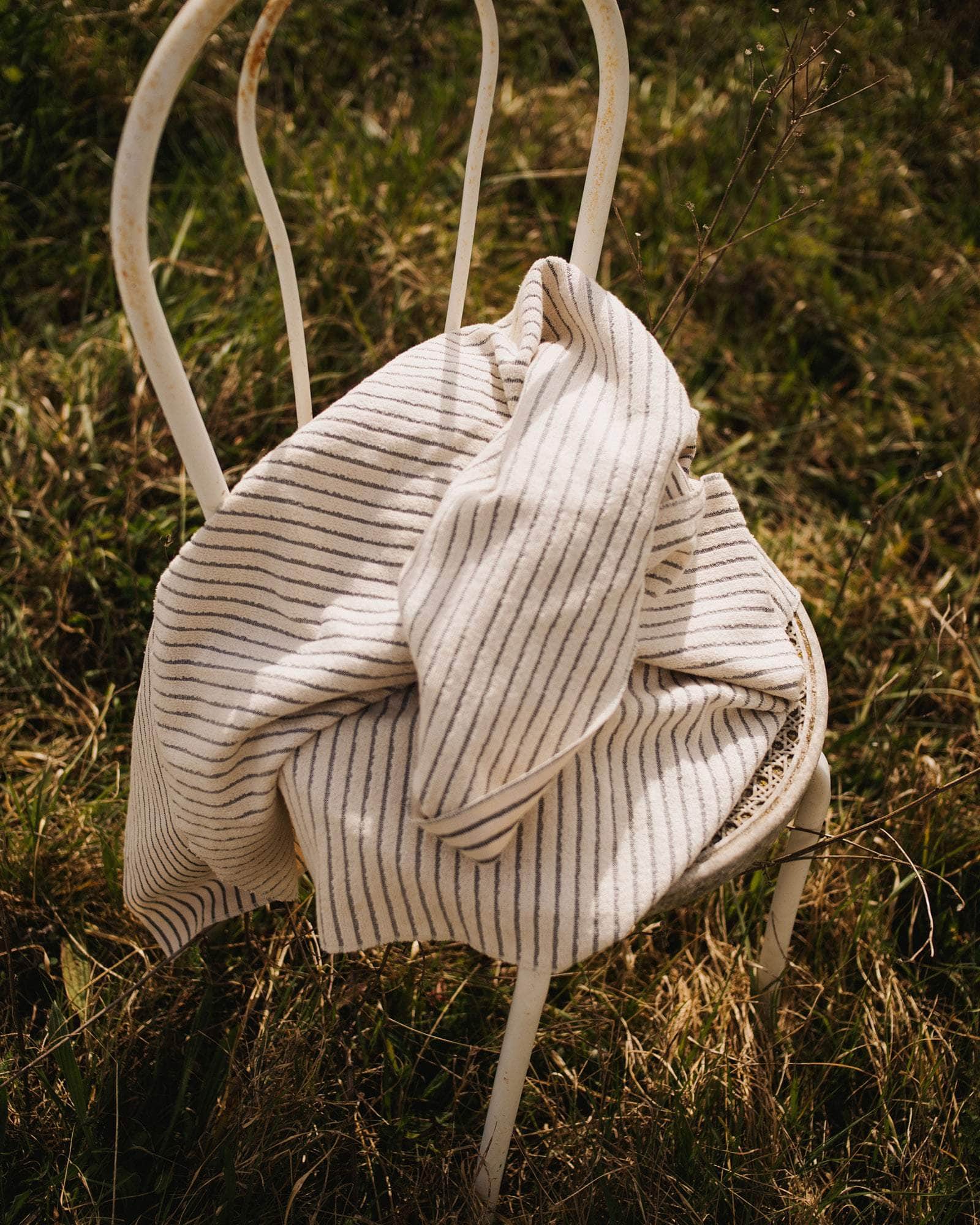 BASERANGE WOVEN BLACK STRIPE / ONE SIZE Storm Towel