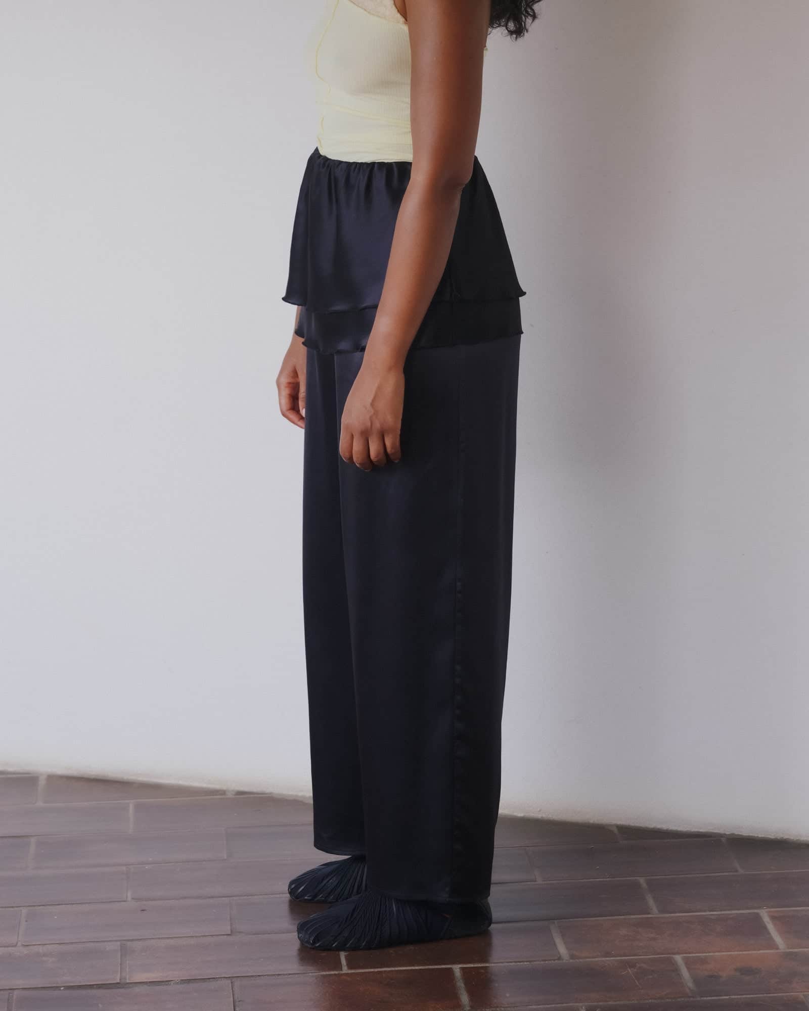 BASERANGE WOVEN KIN PANTS