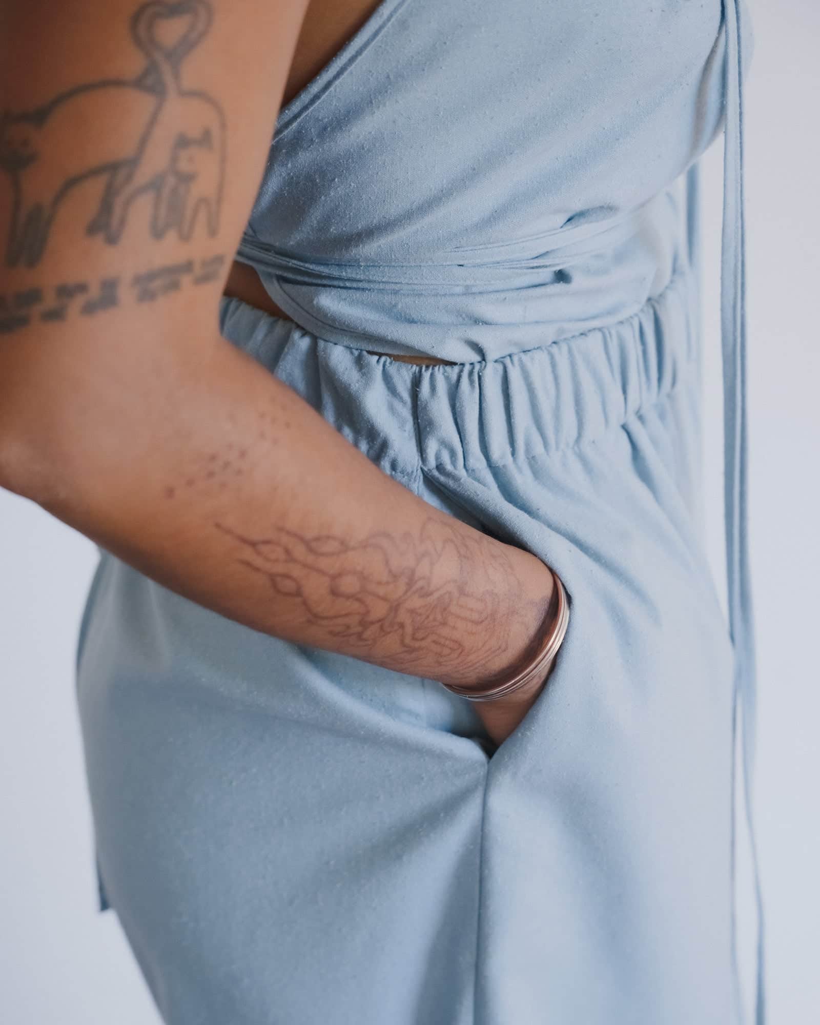 BASERANGE WOVEN MAR TOP