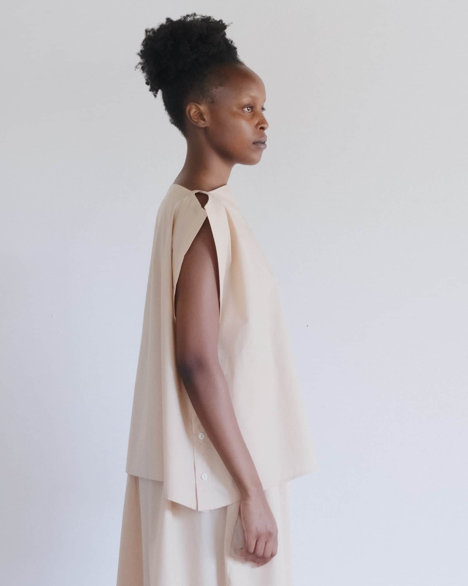 BASERANGE WOVEN PART TOP