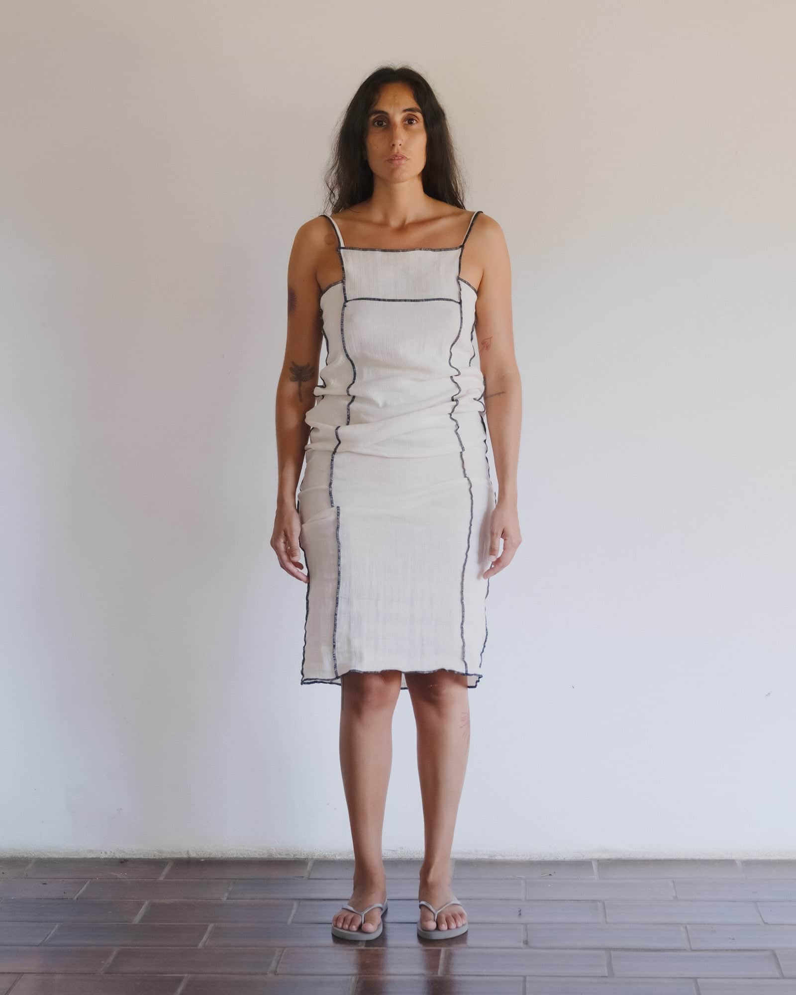 BASERANGE ベースレンジ 25SS SHOK SLIP DRESS - Crinkle Linen コットンリネン キャミソールワンピース XS Bayon Grey 定価21,780円 トップス【新古品】【中古】【BASERANGE】 Baserange ~ Grey Shok Slip Dress | MAIMOUN