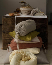 BASERANGE WOVEN UNDYED / ONE SIZE Shell Roll Pillow