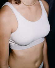 BASERANGE UNDERWEAR Fine Seamless Scoop Top