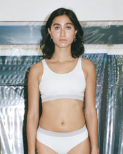 BASERANGE UNDERWEAR Fine Seamless Scoop Top