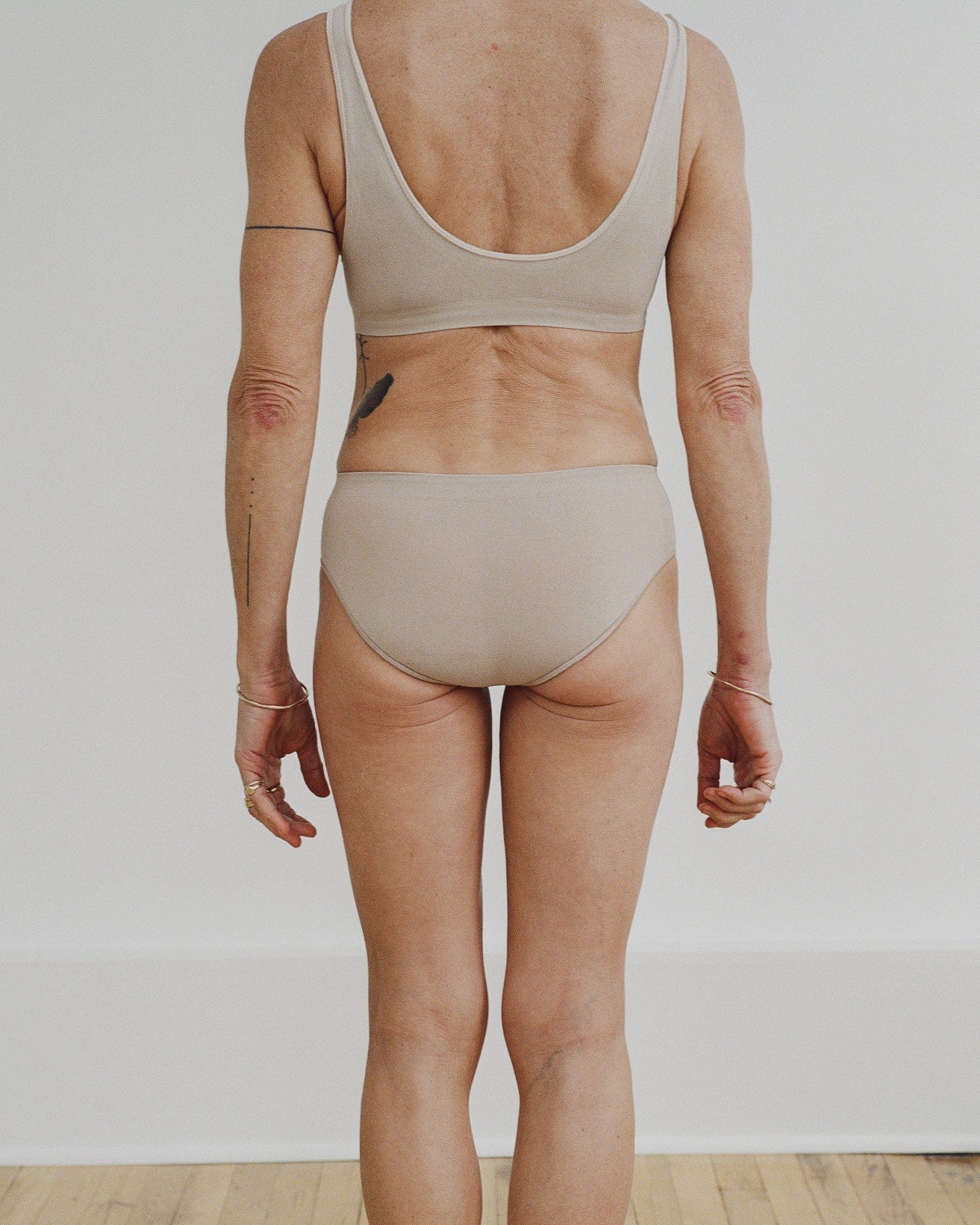 BASERANGE UNDERWEAR OLETA PANTS