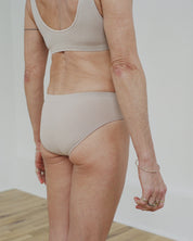 BASERANGE UNDERWEAR OLETA PANTS