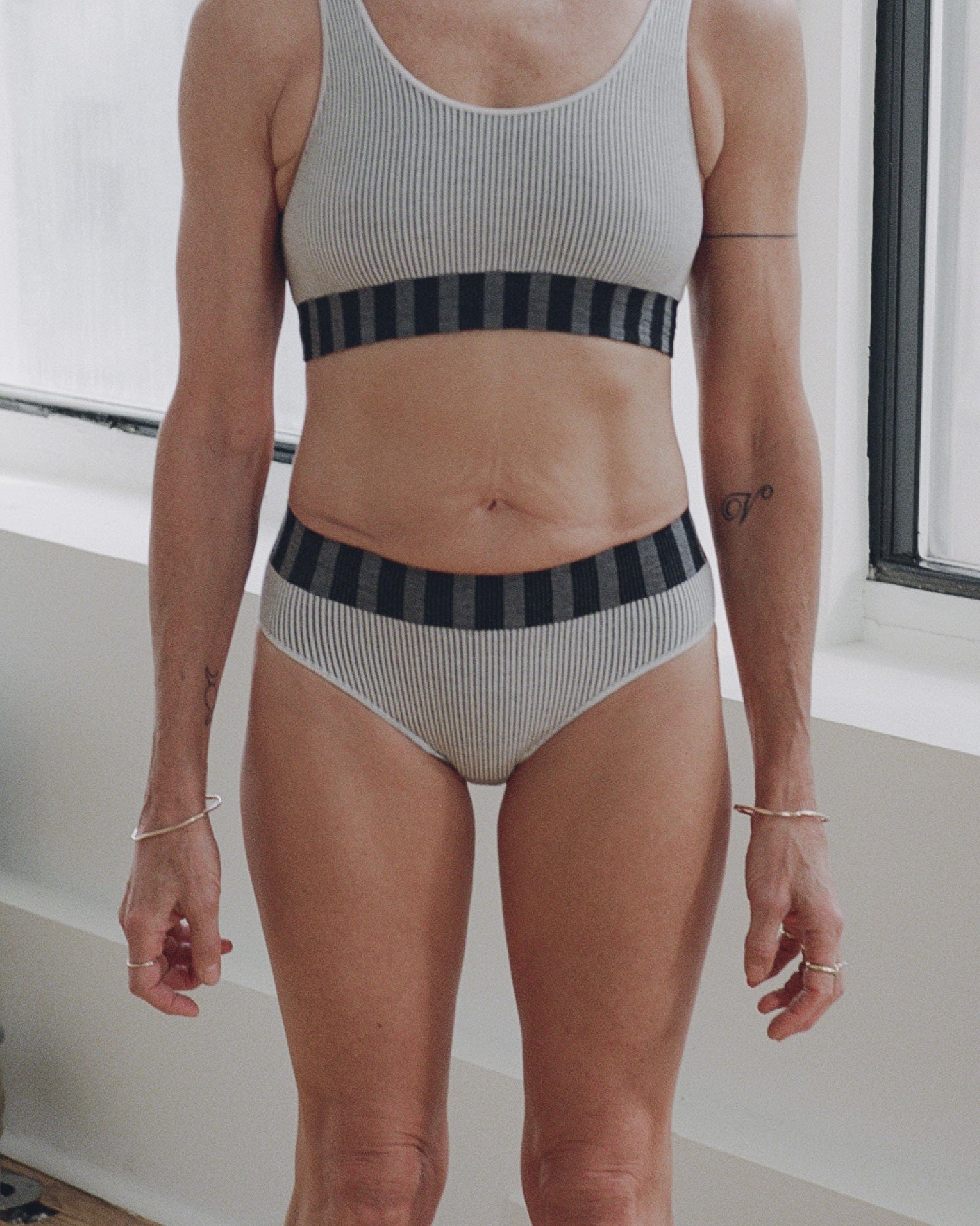 BASERANGE UNDERWEAR Seamless Bell Pants