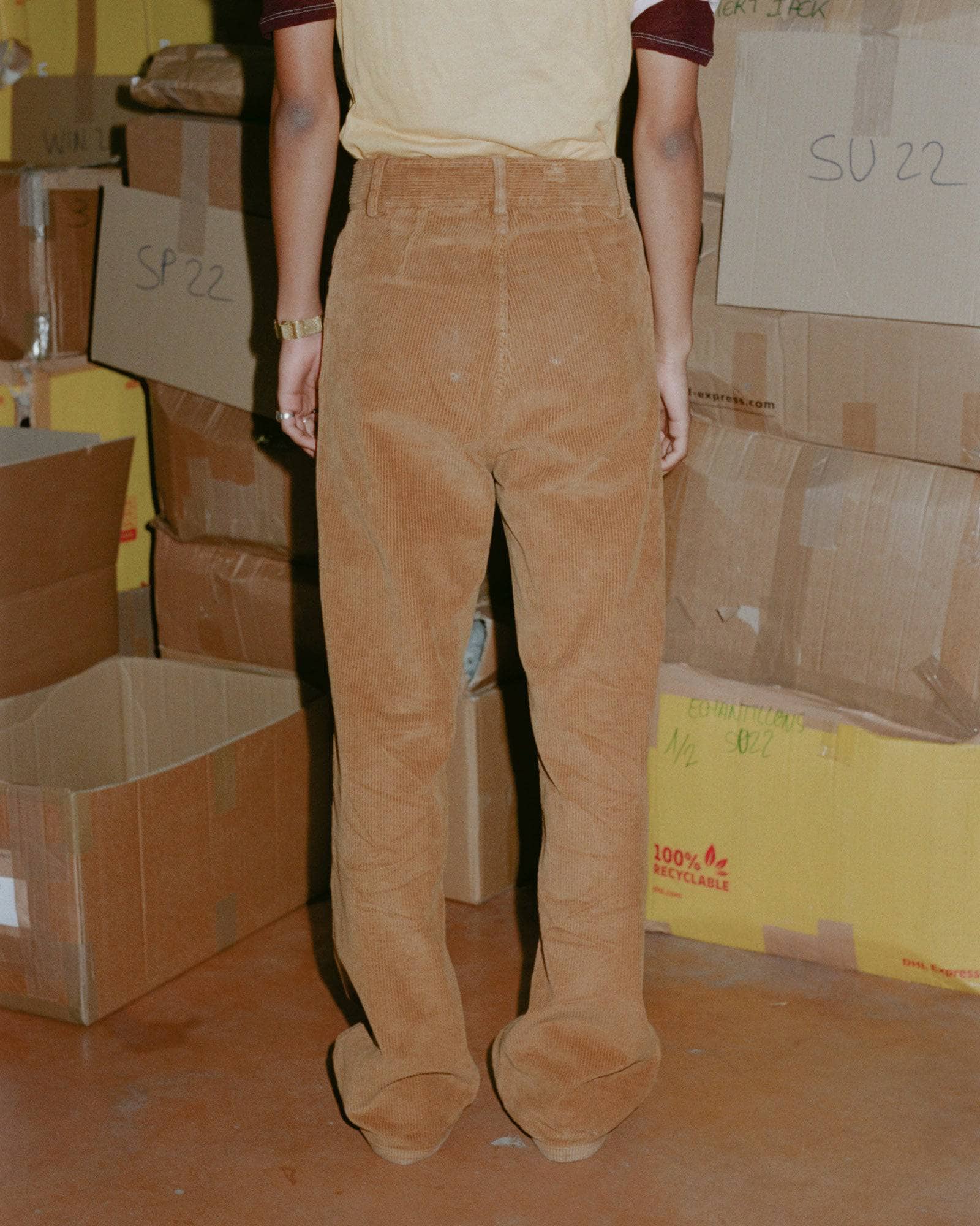 Pants & Jackets in Corduroy | Basics in Natural and Recycled